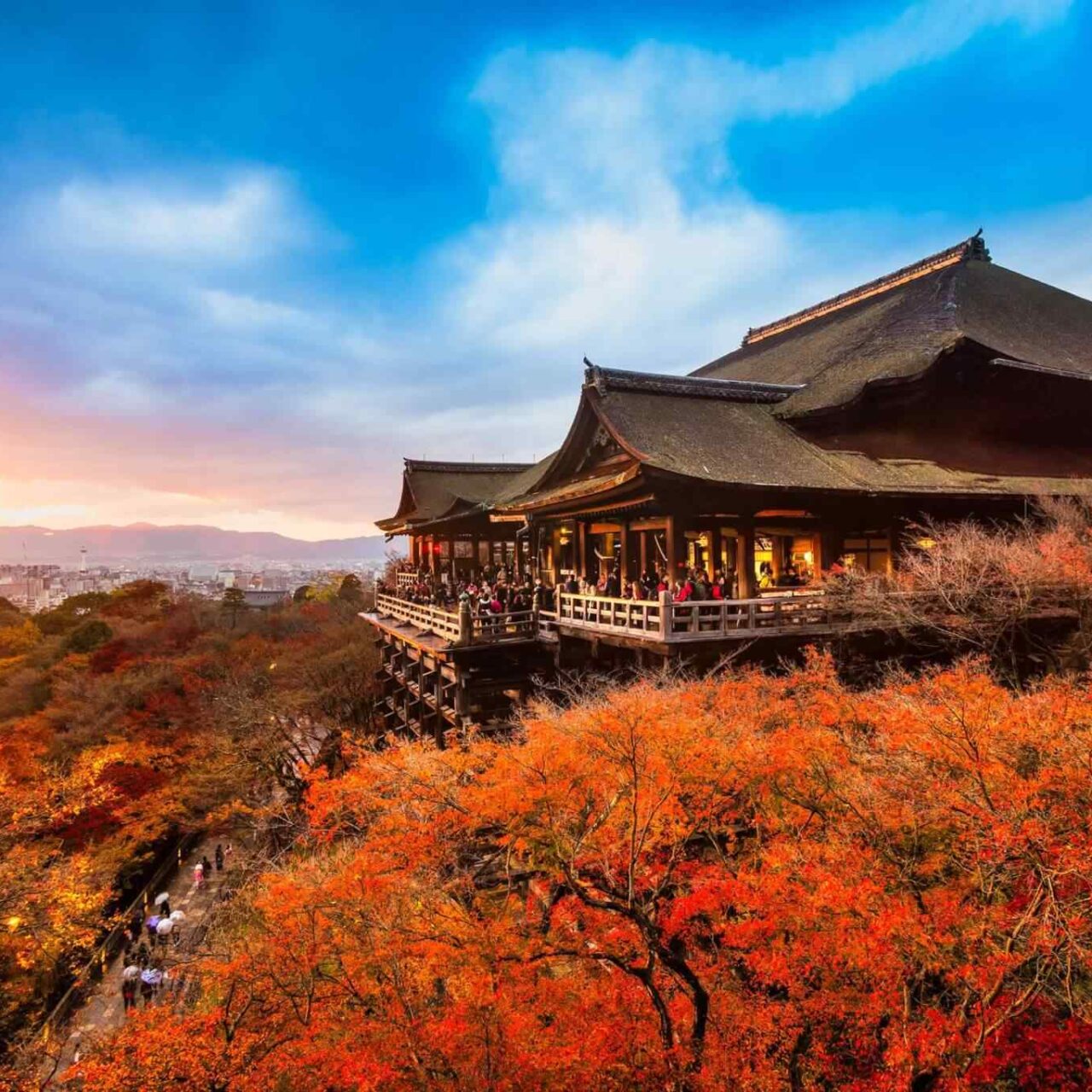 https://moroccotournow.com/wp-content/uploads/2018/09/destination-kyoto-01-1280x1280.jpg